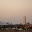 Трагедия! Билборт падна върху туристи, има жертви и ранени