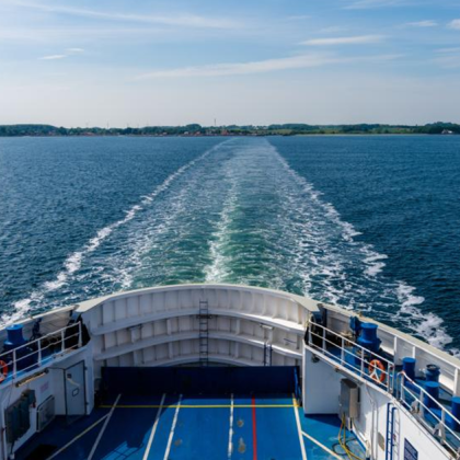 Полша е засякла подозрителна дейност от руски кораб от сенчестия