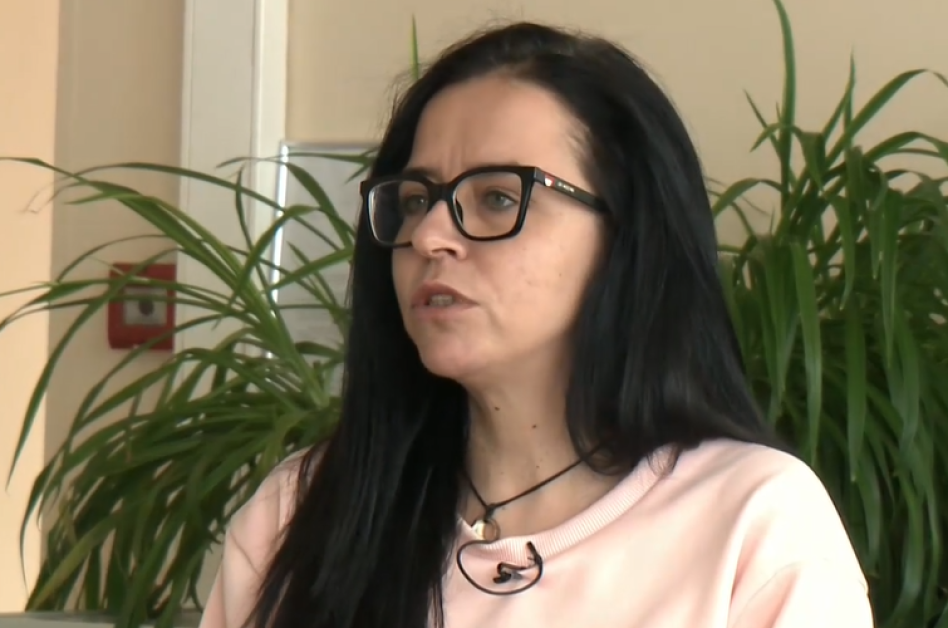 Проверяват инфлуенсърка заради съдържание, подбуждащо към насилие над жени