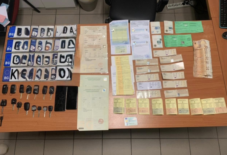 Българи получиха присъди по 140 години в Гърция за трафик на хора