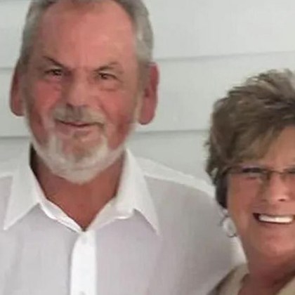 Семейна двойка от Кентъки е загубила по една ръка докато