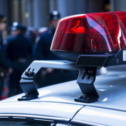 Двама служители на израелското посолство във Вашингтон бяха застреляни снощи съобщи