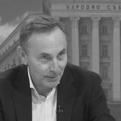 Почина журналистът Асен Григоров съобщиха неговите близки Асен Григоров е тв журналист с дългогодишен
