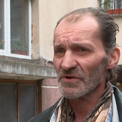 Мариян Тодоров е от село Малки Искър община Етрополе Живее