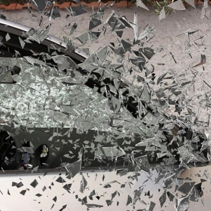 Тежка катастрофа между автобус и камион в село Лецкани в