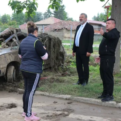 Продължава работата по отстраняване на щетите нанесени от наводненията вследствие