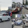 Дядо Коледа с трабант, Иван с катафалка: Пловдивските абитуриенти превзеха бала с фантазия! СНИМКИ