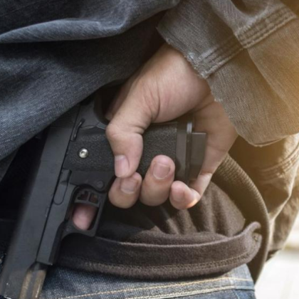 Десетки са били убити при две нападения на въоръжени банди