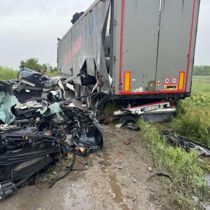 Тежка катастрофа с камион е станала днес на пътя Бяла