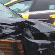 БМВ се заби в стълб на жълтите павета в София ВИДЕО
