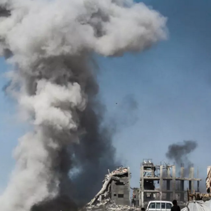 Поне 20 души са били убити а още десетки са