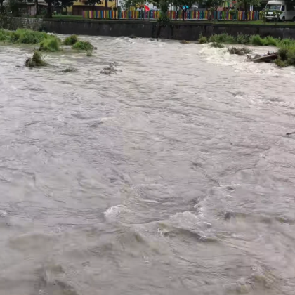 Нивото на Вит се е покачило застрашително в района на Тетевен