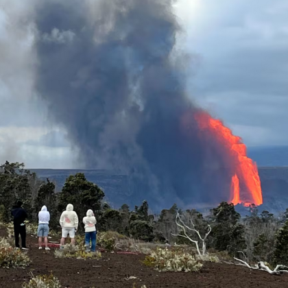 Вулканът Килауеа в щата Хавай започна да изригва в неделя