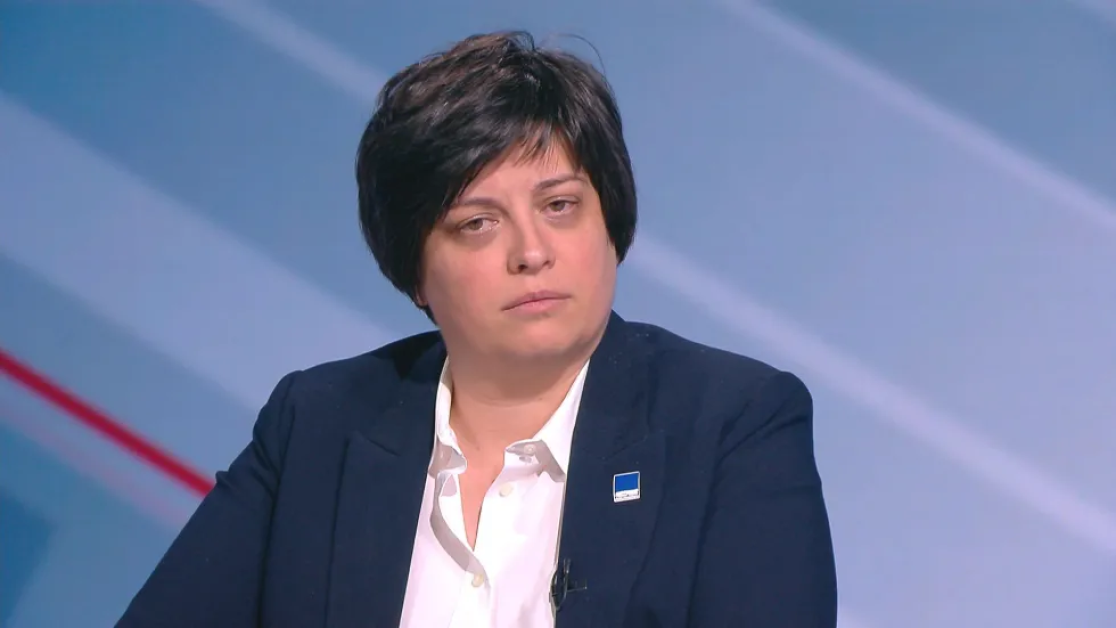 Русинова коментира публикацията на регионалния министър във Facebook