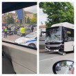 Ужас в столицата: автобус премина на червено и помете лек автомобил ВИДЕО