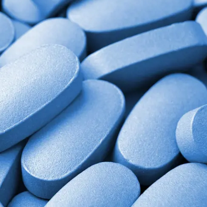 Двама души са починали след прием на неустановен наркотик през