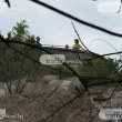 Майката и сестрата на Пейо пристигнаха при него, опитват се да го убедят да слезе ВИДЕО