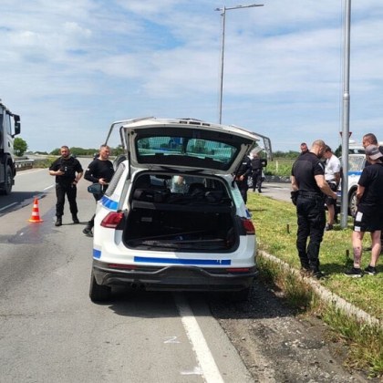 Откриха 1 кг канабис и метамфетамин при рутинна проверка на