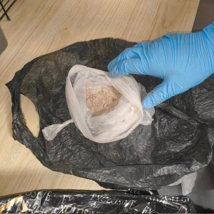 В две акции хванаха дилъри и иззеха около 600 грама кокаин и