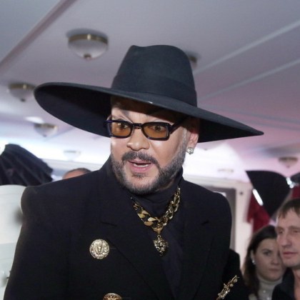 След зрелищно представление в Санкт Петербург Филип Киркоров се озова