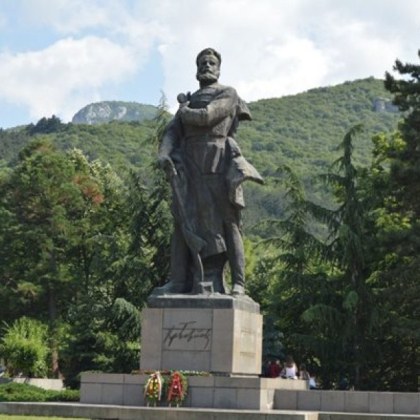 Днес България отбелязва 149 години от героичната гибел на Христо