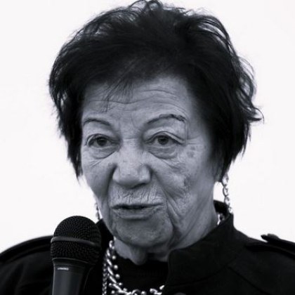 Чрез думите си Божана Апостолова вдъхновяваше пробуждаше съвестта и превръщаше