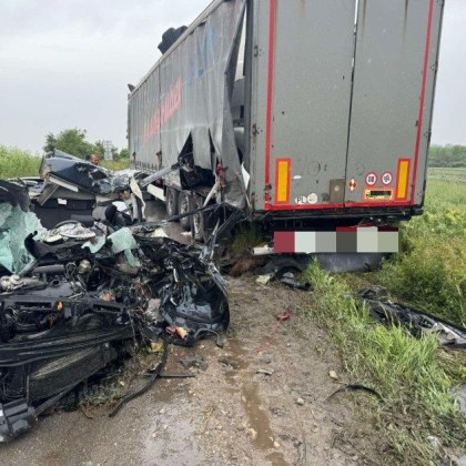 Малко преди 14 00 ч днес е станало тежко пътнотранспортно произшествие