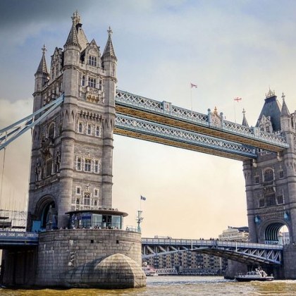 Великобритания ще разшири флота си от ядрени подводници като част