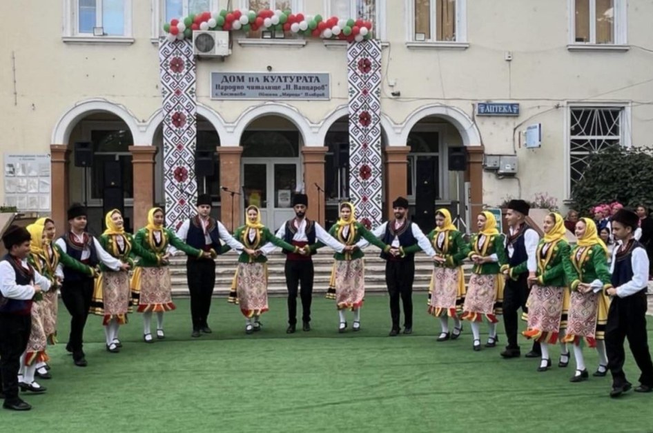 Състезания по стрелби, борби, детски многобои, изложба на ретро автомобили и пъстър фолклор на съборите в Костиево, Царацово и Войсил