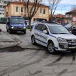 21-годишен преби мъж пред магазин, прати го в болница