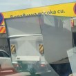 Камион заседна в подлез в София СНИМКА