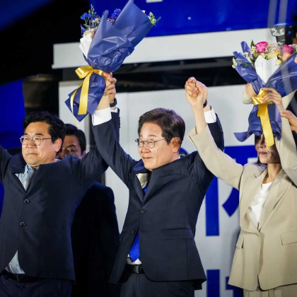 Лий Дже мьонг от лявоцентристката Демократическа партия спечели предсрочните президентски избори