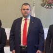 Още двама кметове преминаха към 