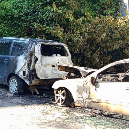 Няколко коли са горели тази нощ в столицата алармират столичани