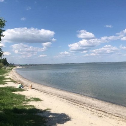 Слънчево и горещо