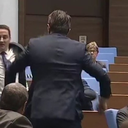 Днес в Народното събрание се разиграха напрегнати сцени след като