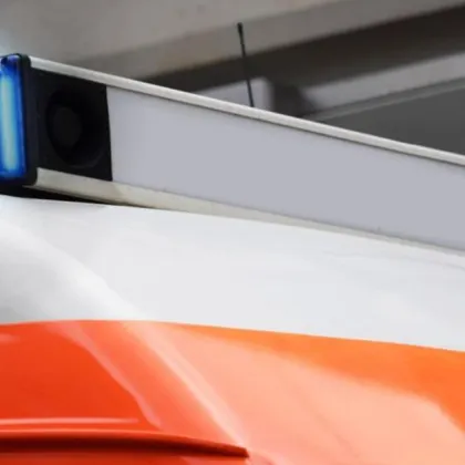 82 годишен пешеходец е бил блъснат в закрит паркинг на търговски