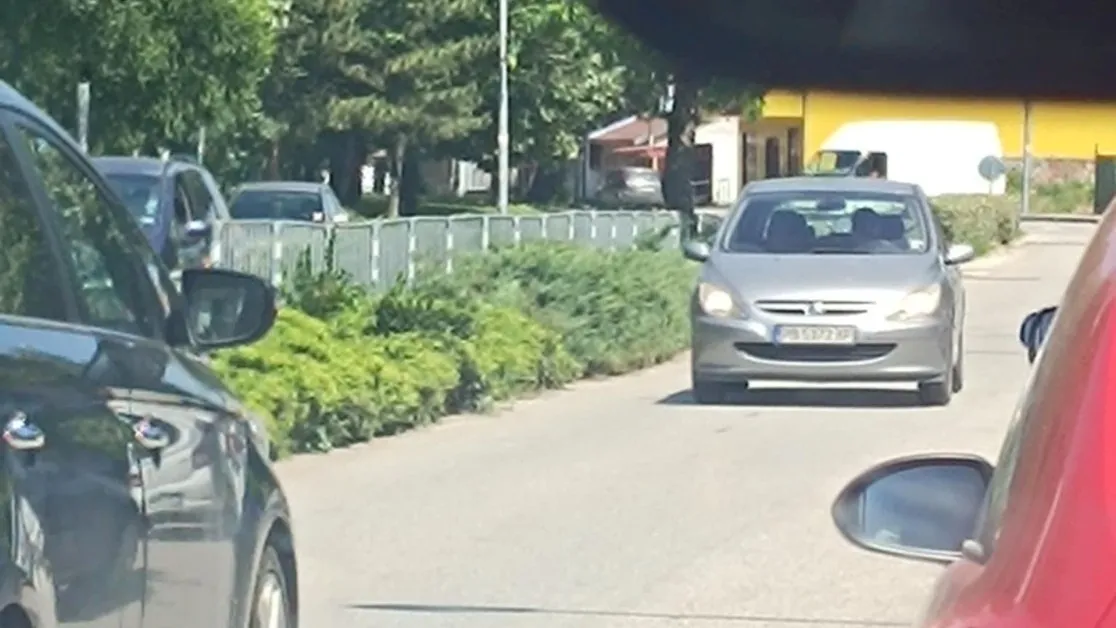 Пловдивчанка се намърда в насрещното на чирпанския булевард СНИМКИ