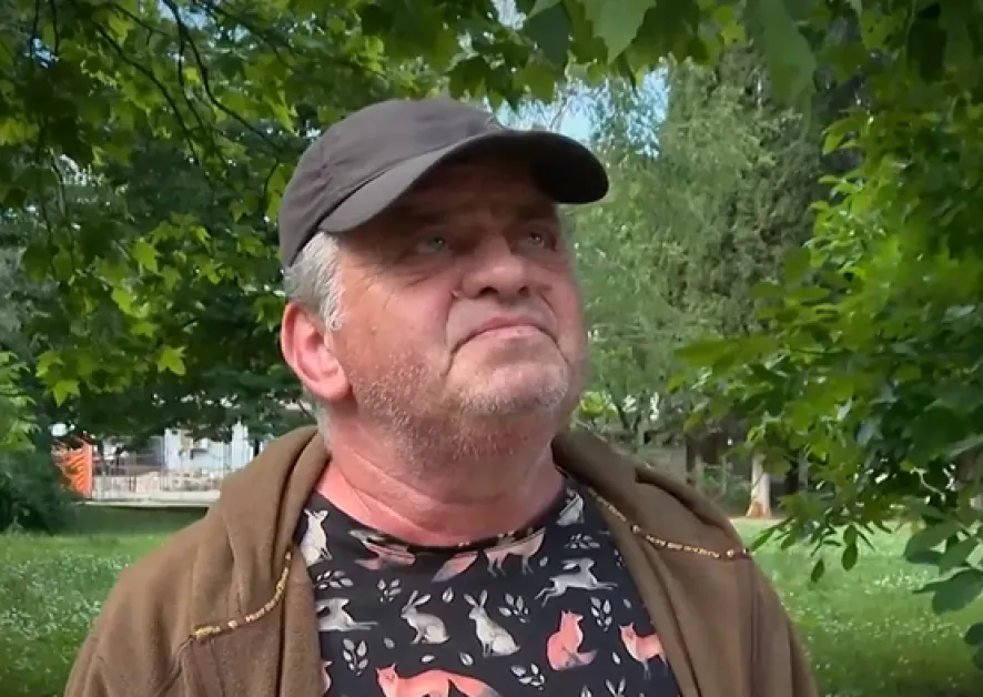 Бивш шеф завлече служителителите си с милиони