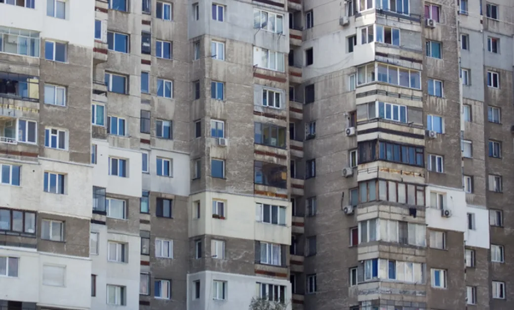 Държавата стартира нова програма за саниране на жилищни сгради