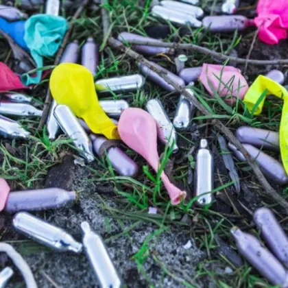 Продажбата на диазотен оксид за развлекателни цели ще бъде ограничена