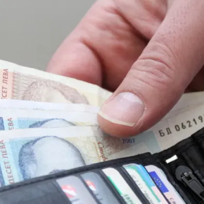 Почти 73 от наетите в България работят в сектори в