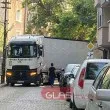 Камион се заклещи на улица в Пловдив, хората не могат да стигнат до работа