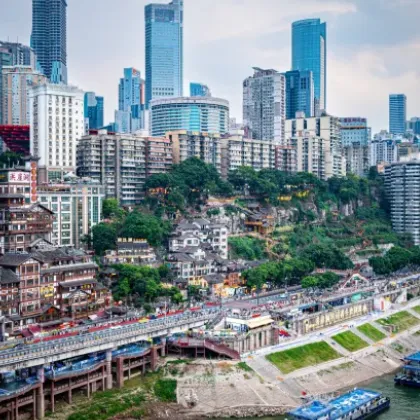 Големият брат не просто наблюдава в китайския мегаполис Чунцин –