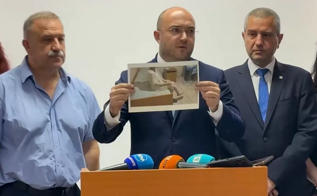 Разкриха нелегални старчески домове в Старозагорско, хора са връзвани и заключвани