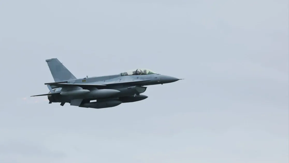 Вторият F-16 кацна у нас!