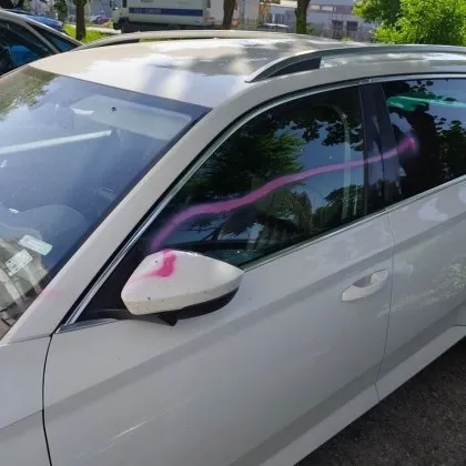 Сигнал за вандализъм бе разпространен във Facebook от жител на