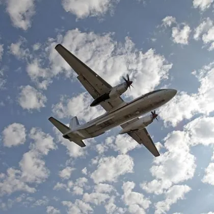 Самолет с 20 души на борда се разби в американския