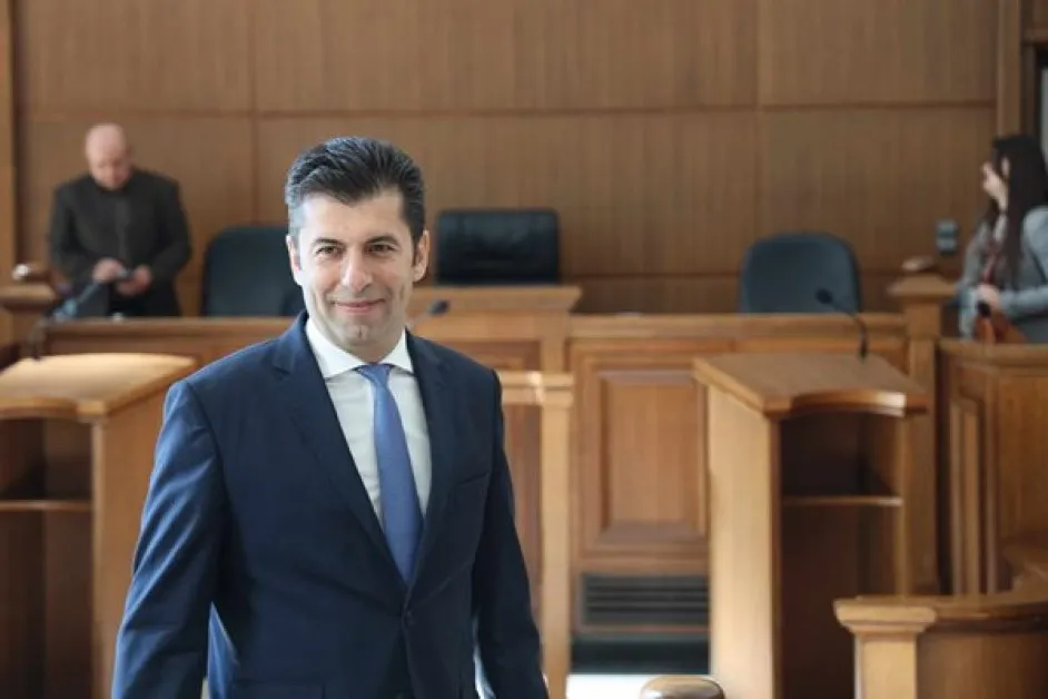 Делото срещу Кирил Петков продължава през септември