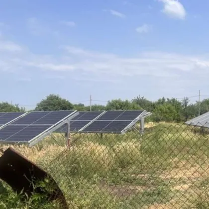 Полицията в Бургас разкри високотехнологична наркооранжерия с канабисови насаждения в